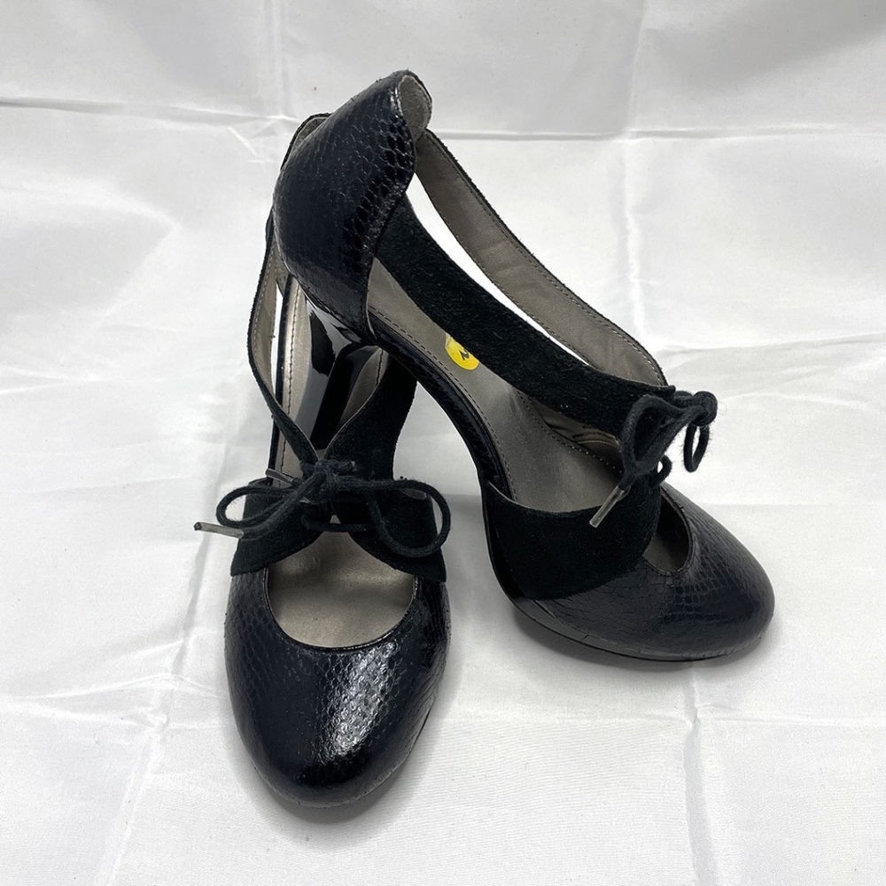 Fergalicious by Fergie Tiana Black High Heels Sz 7.5